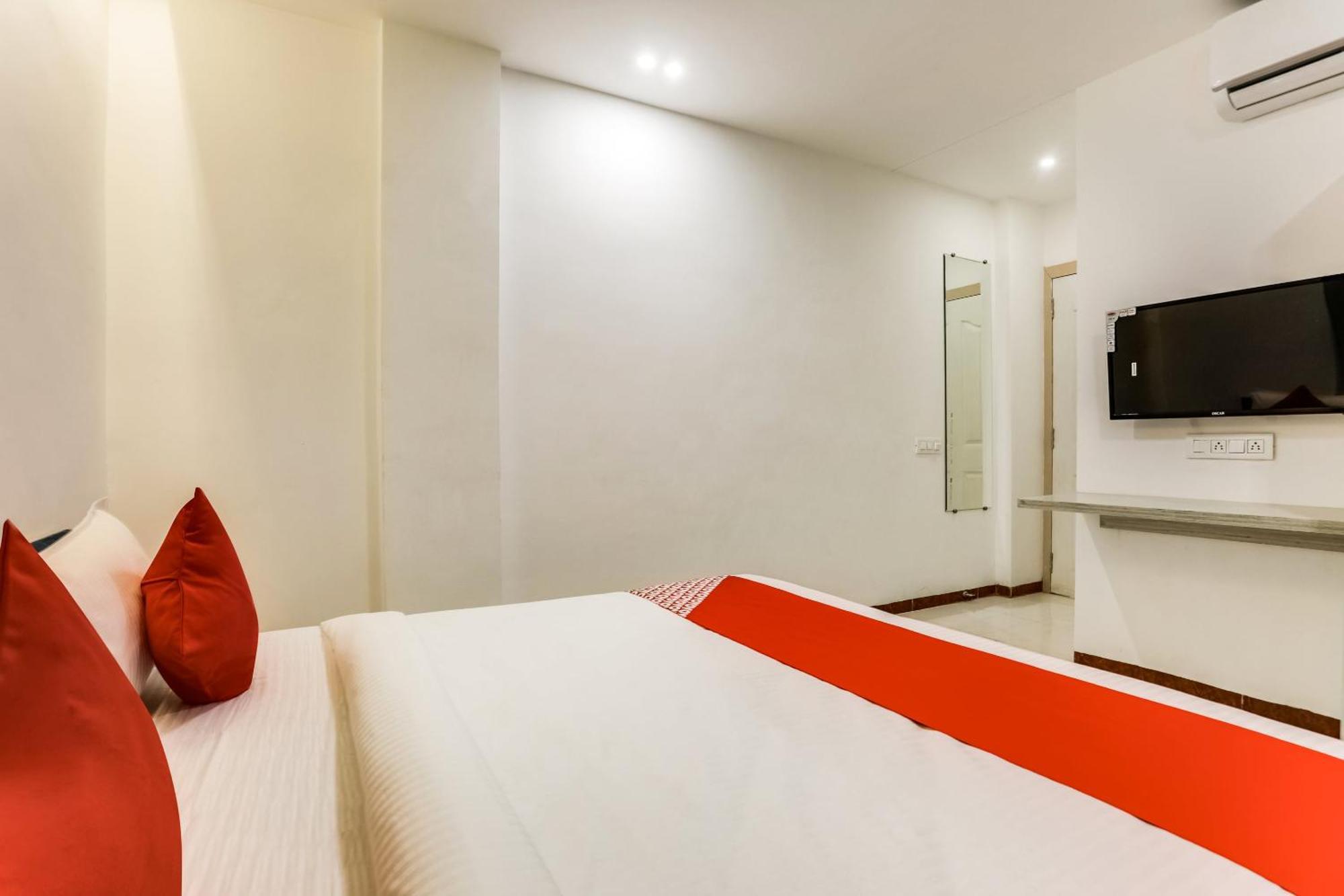 Hotel O Omkar Indaur Exteriér fotografie